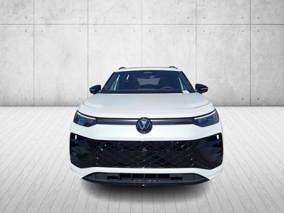 New 2026 Volkswagen Tiguan SE R-Line