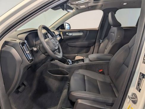 New 2026 Volvo XC40 B5 Plus w/ Protection Package Premier image 10