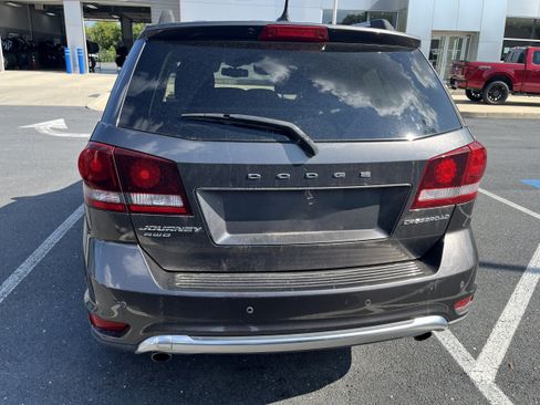 Used 2017 Dodge Journey Crossroad w/ Popular Equipment Group AWD/4WD image 6