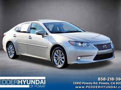 Used 2014 Lexus ES 300h w/ Luxury Package w/Bamboo Trim