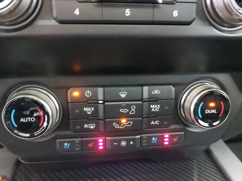 Used 2020 Ford F150 Raptor w/ Equipment Group 802A Luxury image 22