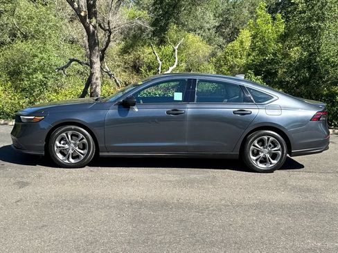 Used 2024 Honda Accord EX image 8