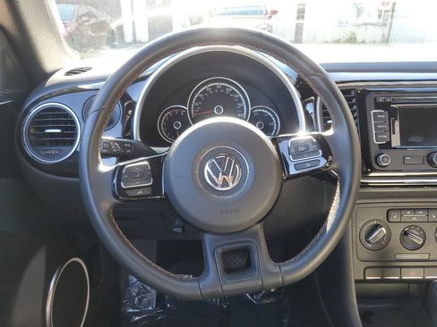 Used 2015 Volkswagen Beetle 1.8T image 37