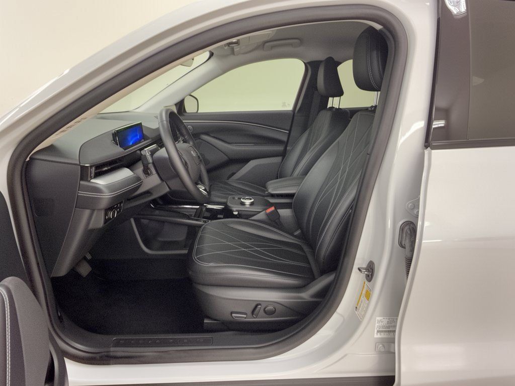 Used 2023 Ford Mustang Mach-E Select RWD image 5