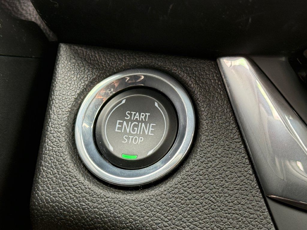 Used 2025 Buick Envista Preferred FWD image 33