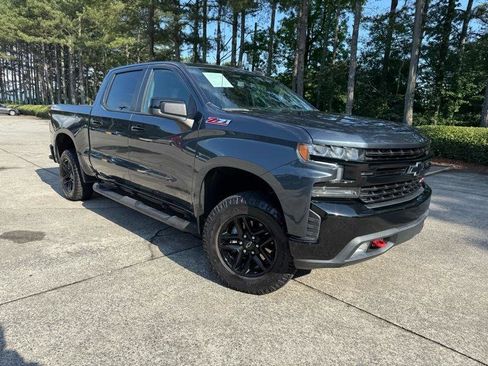 Used 2021 Chevrolet Silverado 1500 LT Trail Boss w/ Convenience Package II AWD/4WD image 2