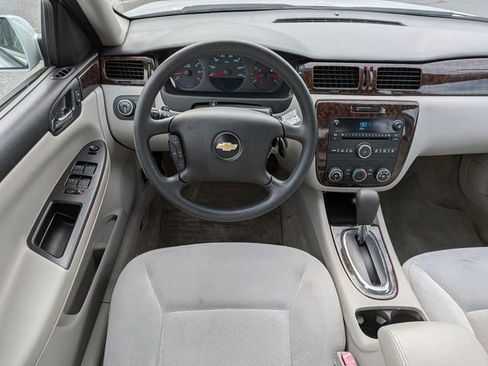 Used 2016 Chevrolet Impala Limited LS FWD image 28