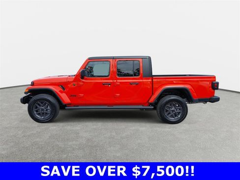 New 2025 Jeep Gladiator Sport image 8