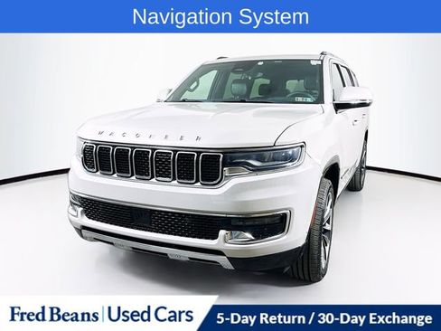 Used 2022 Jeep Wagoneer Series III w/ Premium Group I image 3