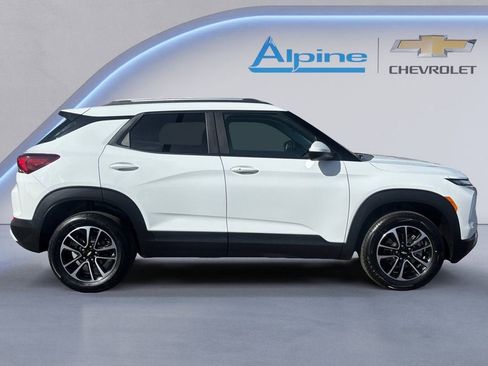 Used 2025 Chevrolet TrailBlazer LT image 6