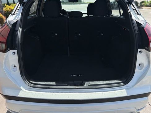 Used 2024 Nissan Kicks SV FWD image 29