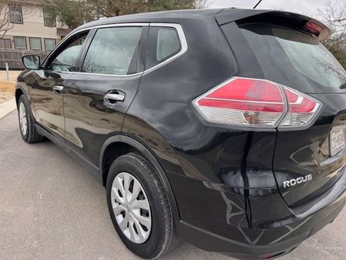 Used 2014 Nissan Rogue S FWD image 9