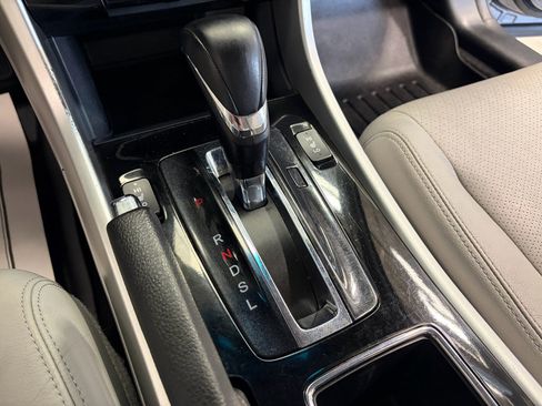 Used 2017 Honda Accord EX-L image 24