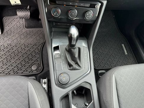 Used 2020 Volkswagen Tiguan S AWD/4WD image 30