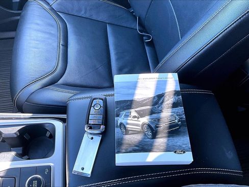 Used 2022 Ford Explorer ST w/ Equipment Group 401A image 11