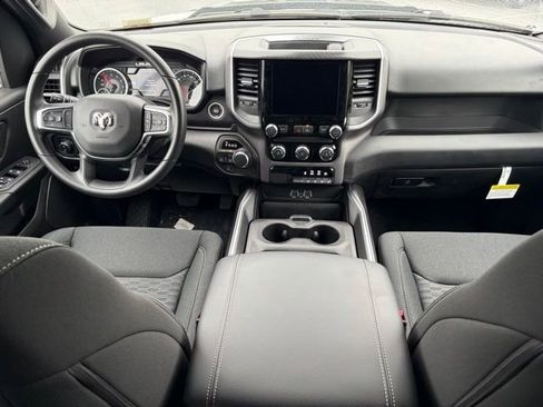New 2026 RAM 1500 Express AWD/4WD image 31
