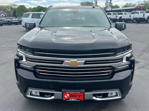 Used 2022 Chevrolet Silverado 1500 High Country w/ Technology Package AWD/4WD image 7