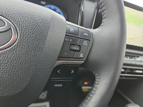 Used 2025 Toyota Camry XSE w/ Premium Plus Package image 28