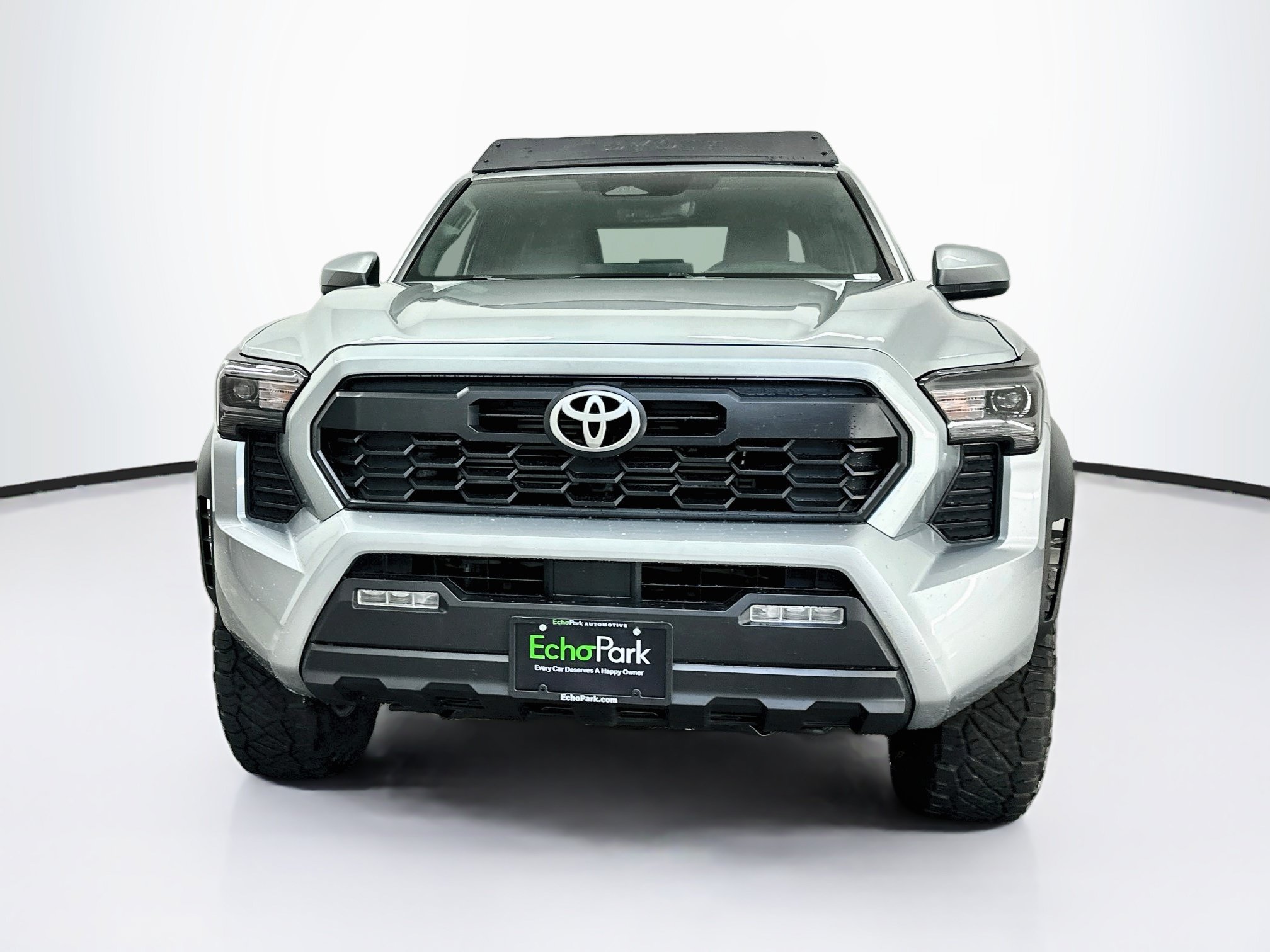 Used 2024 Toyota Tacoma TRD Off-Road AWD/4WD image 2