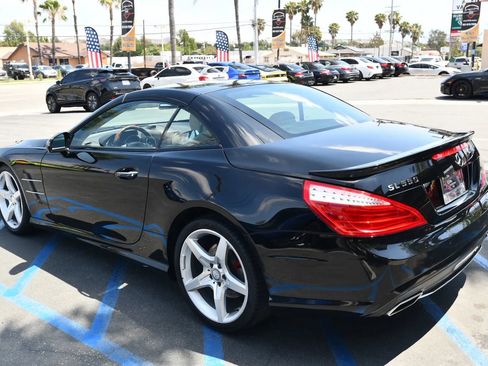 Used 2013 Mercedes-Benz SL 550 image 13