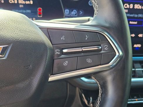 Used 2025 Chevrolet Equinox EV LT w/ Convenience Package image 28