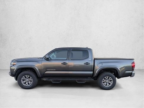 Used 2019 Toyota Tacoma SR5 image 9