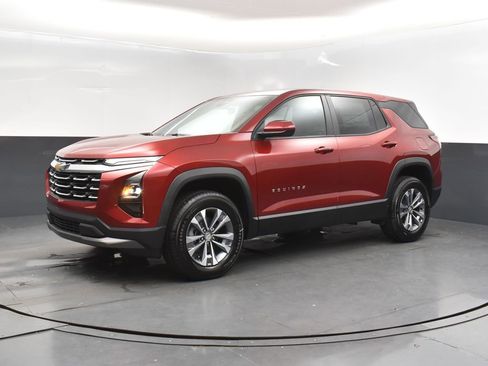 New 2026 Chevrolet Equinox LT w/ Convenience Package II image 3