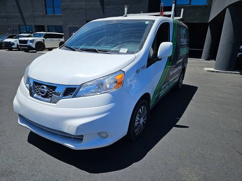 Used 2018 Nissan NV200 SV w/ Navigation Package FWD image 1