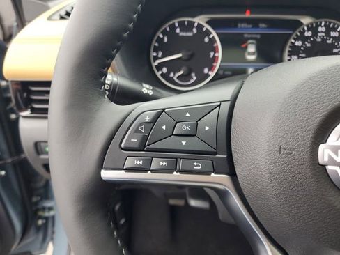 New 2025 Nissan Sentra SV w/ SV Premium Package image 11