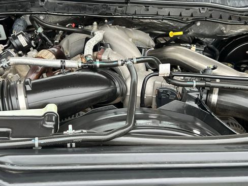 Used 2022 Ford F350 XLT w/ XLT Premium Package image 39