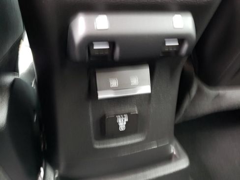 Used 2023 Jeep Wrangler Unlimited Sahara AWD/4WD image 12