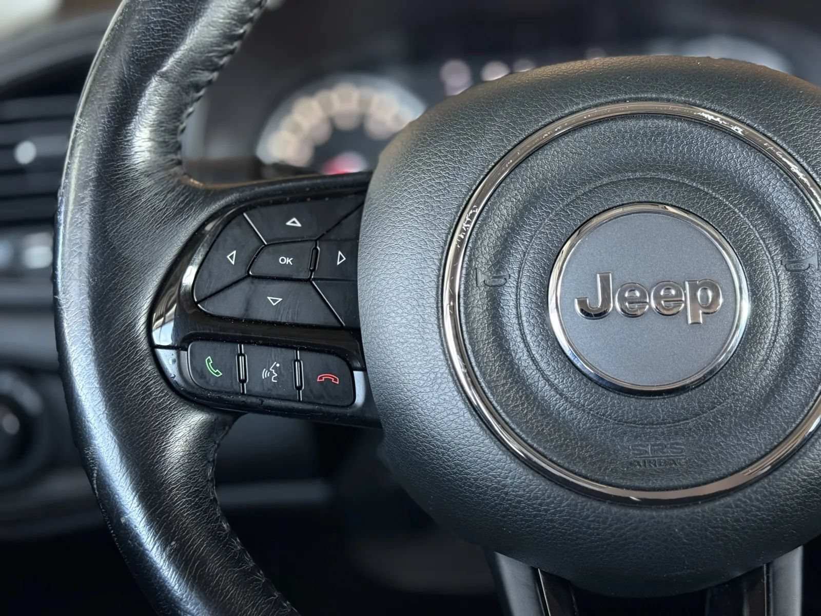 Used 2020 Jeep Renegade Altitude AWD/4WD image 21