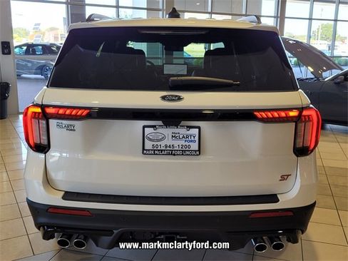 New 2025 Ford Explorer ST image 8