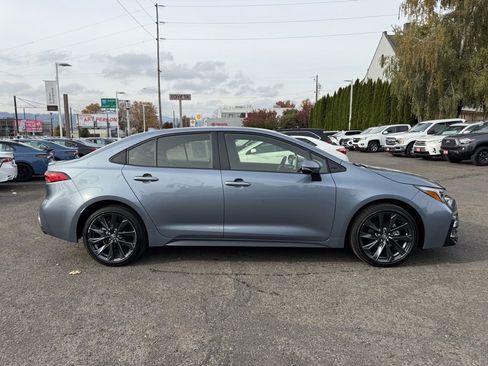 Certified 2025 Toyota Corolla SE image 25