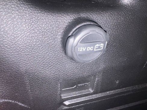 Used 2025 Jeep Wrangler Unlimited Rubicon w/ Convenience Group AWD/4WD image 20
