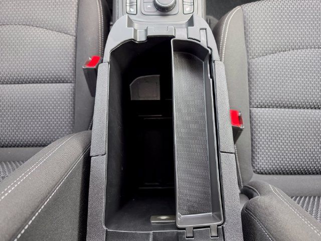 Used 2022 GMC Terrain SLE w/ Driver Convenience Package AWD/4WD image 39