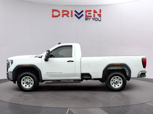 Used 2024 GMC Sierra 3500 Pro image 4