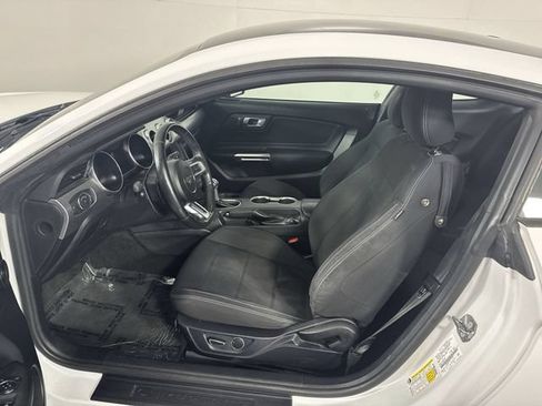 Used 2018 Ford Mustang Coupe w/ Equipment Group 101A RWD image 5
