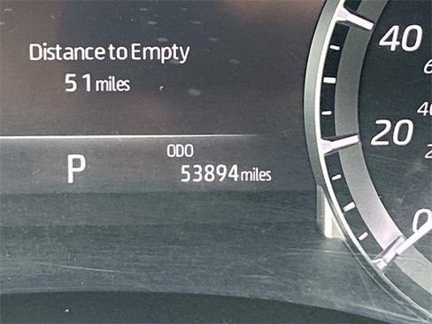 Used 2023 Toyota Highlander XLE image 33