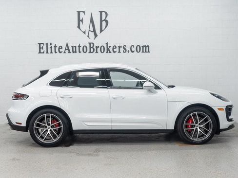 Used 2024 Porsche Macan S AWD/4WD image 5