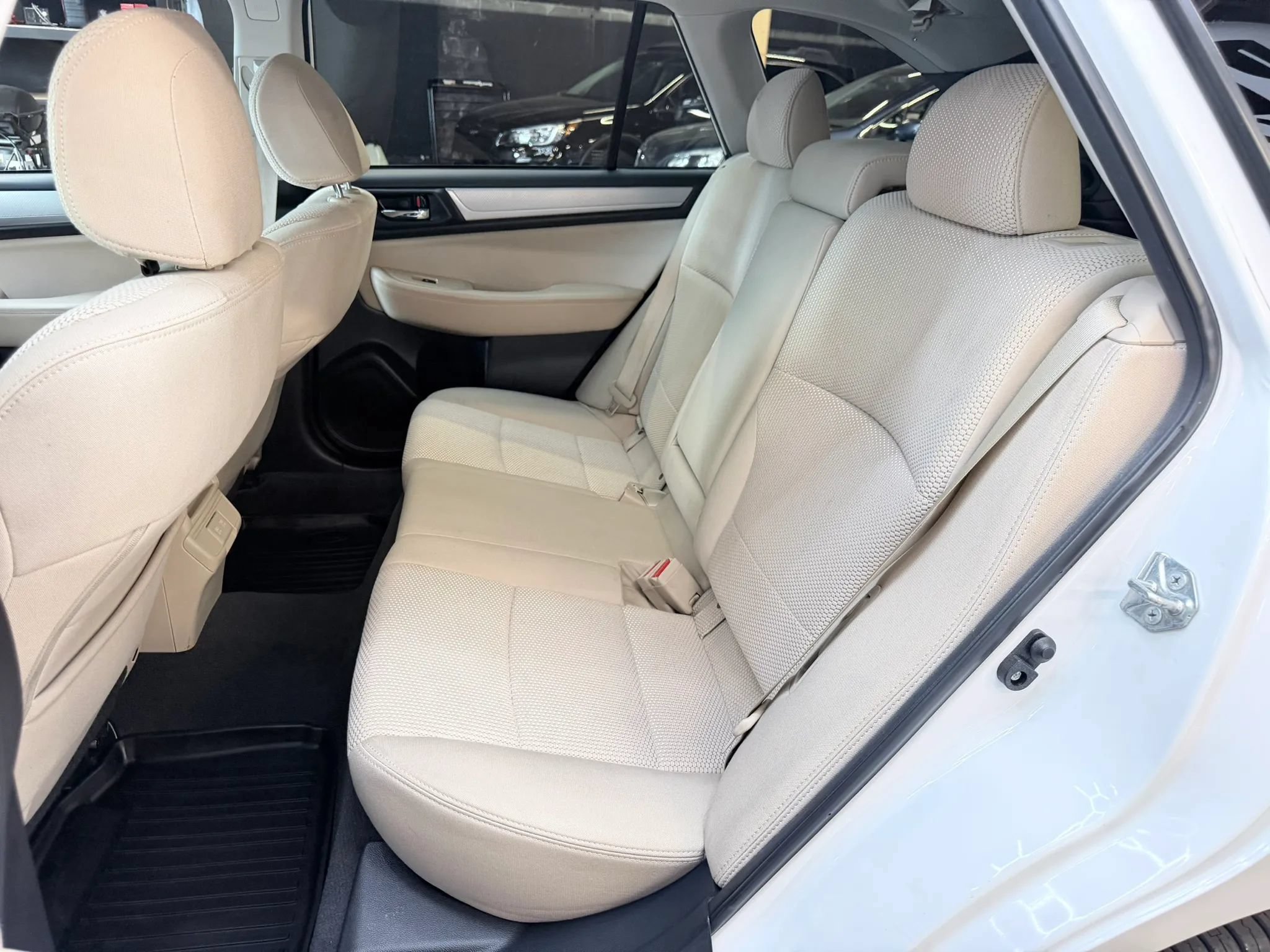 Used 2019 Subaru Outback 2.5i Premium AWD/4WD image 22