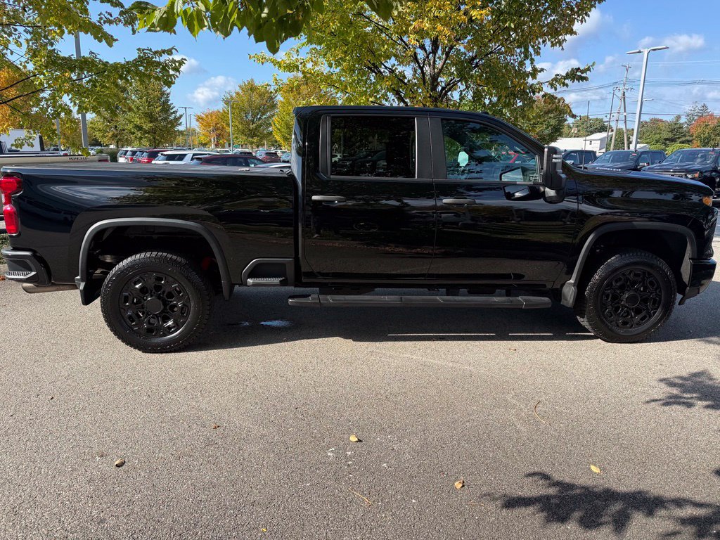 Used 2024 Chevrolet Silverado 2500 Custom w/ Custom Value Package AWD/4WD image 6