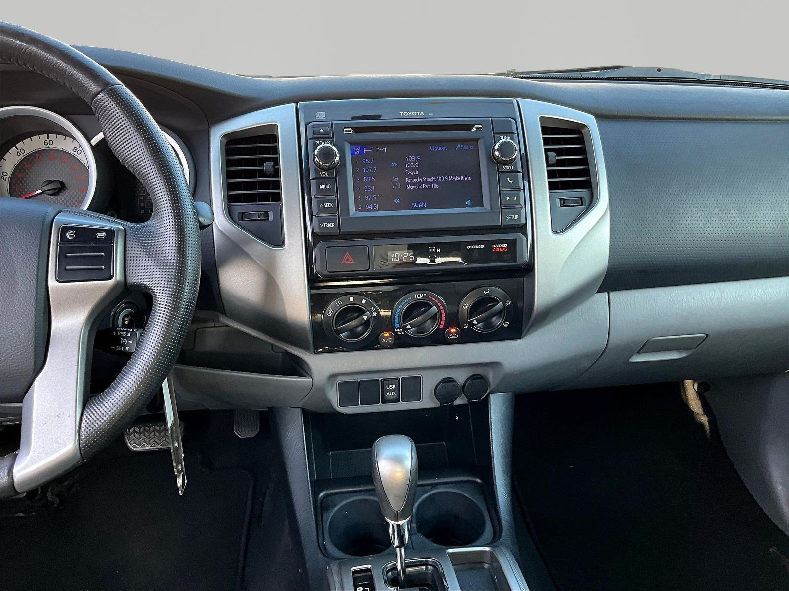 Used 2013 Toyota Tacoma PreRunner w/ SR5 Pkg RWD image 10