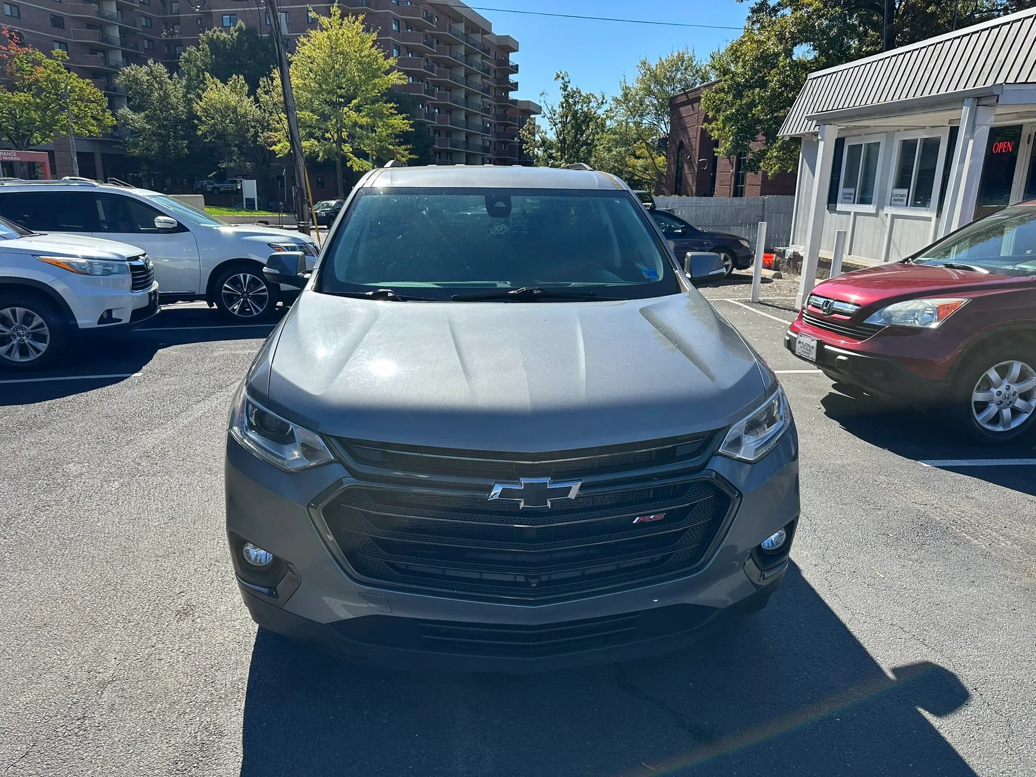Used 2021 Chevrolet Traverse RS AWD/4WD image 2