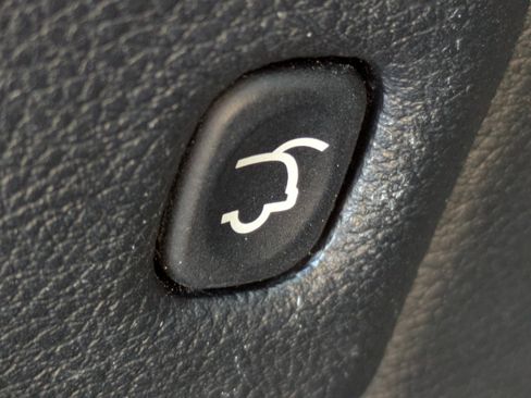 Used 2021 Jeep Grand Cherokee Trailhawk w/ Premium Lighting Group image 18