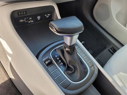 New 2026 Hyundai Kona SE image 17