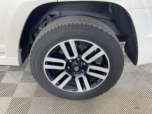 Used 2023 Toyota 4Runner Limited AWD/4WD image 21
