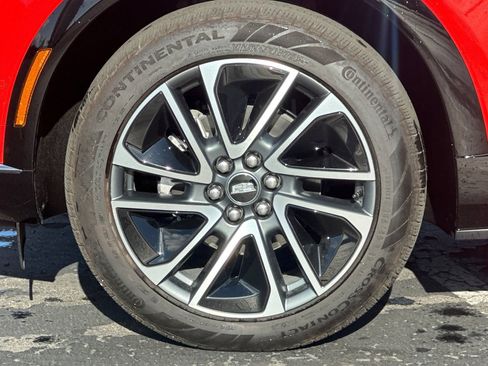 Certified 2025 Cadillac Optiq Sport 2 AWD/4WD image 43