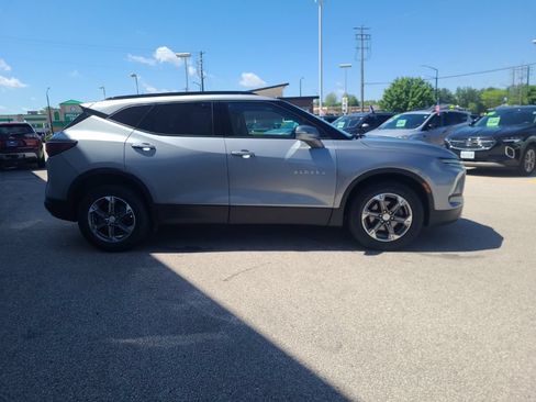Used 2023 Chevrolet Blazer LT AWD/4WD image 7