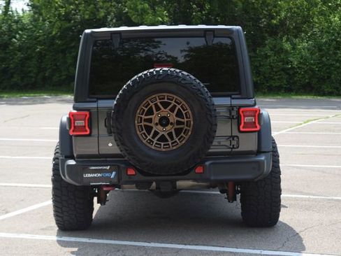 Used 2018 Jeep Wrangler Unlimited Rubicon w/ LED Lighting Group AWD/4WD image 25